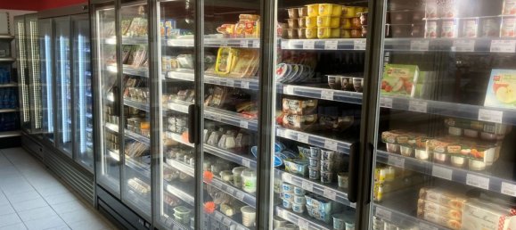 Gewerbliche Immobilie in Villedomer, France 215m², Nr. 249413 2