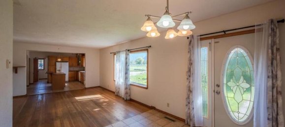 3 bedrooms House in British Columbia, Canada No. 212 12