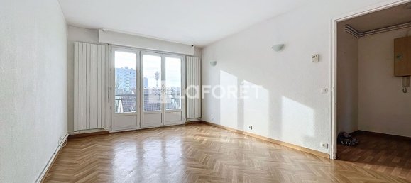 2 bedrooms Apartment in Champigny-sur-Marne, France No. 134741 2