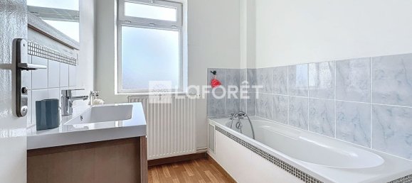 2 bedrooms Apartment in Champigny-sur-Marne, France No. 134741 6