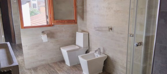 5 bedrooms House in Campi Bisenzio, Italy No. 363865 25