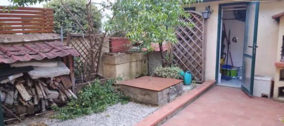 5 bedrooms House in Campi Bisenzio, Italy No. 363865 30