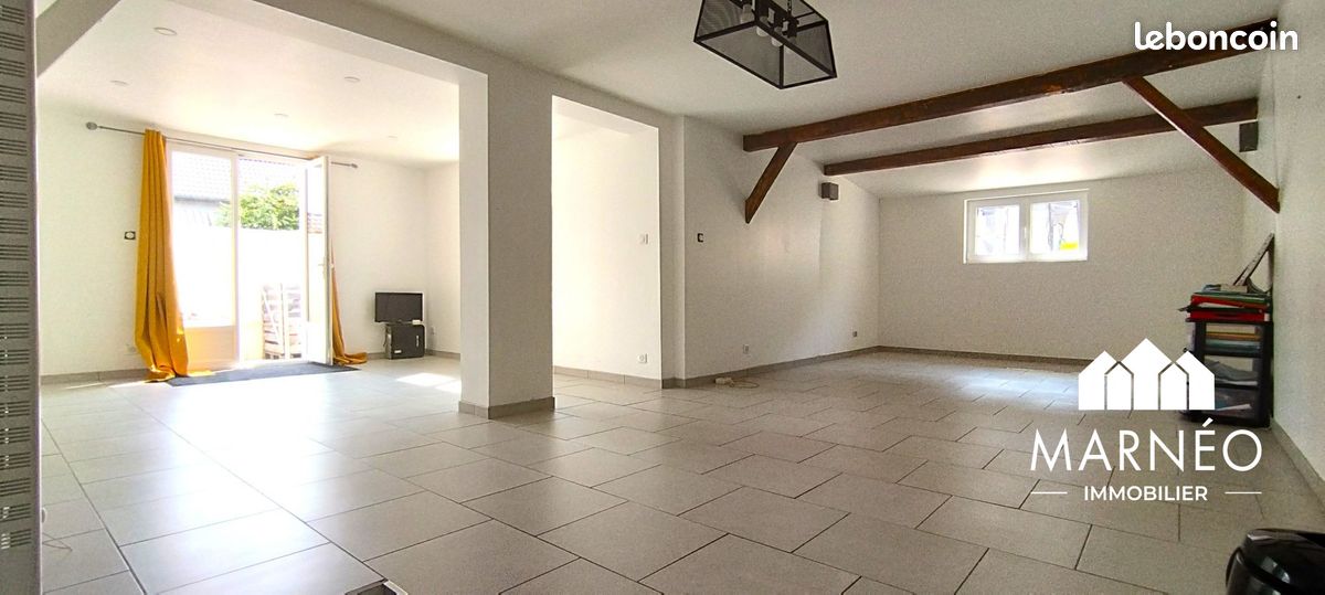 3 chambres Maison à Châlons-en-Champagne, France No. 340275