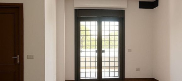 3 bedrooms Apartment in Rome, Italy No. 355938 11