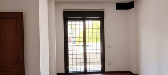 3 bedrooms Apartment in Rome, Italy No. 355938 7