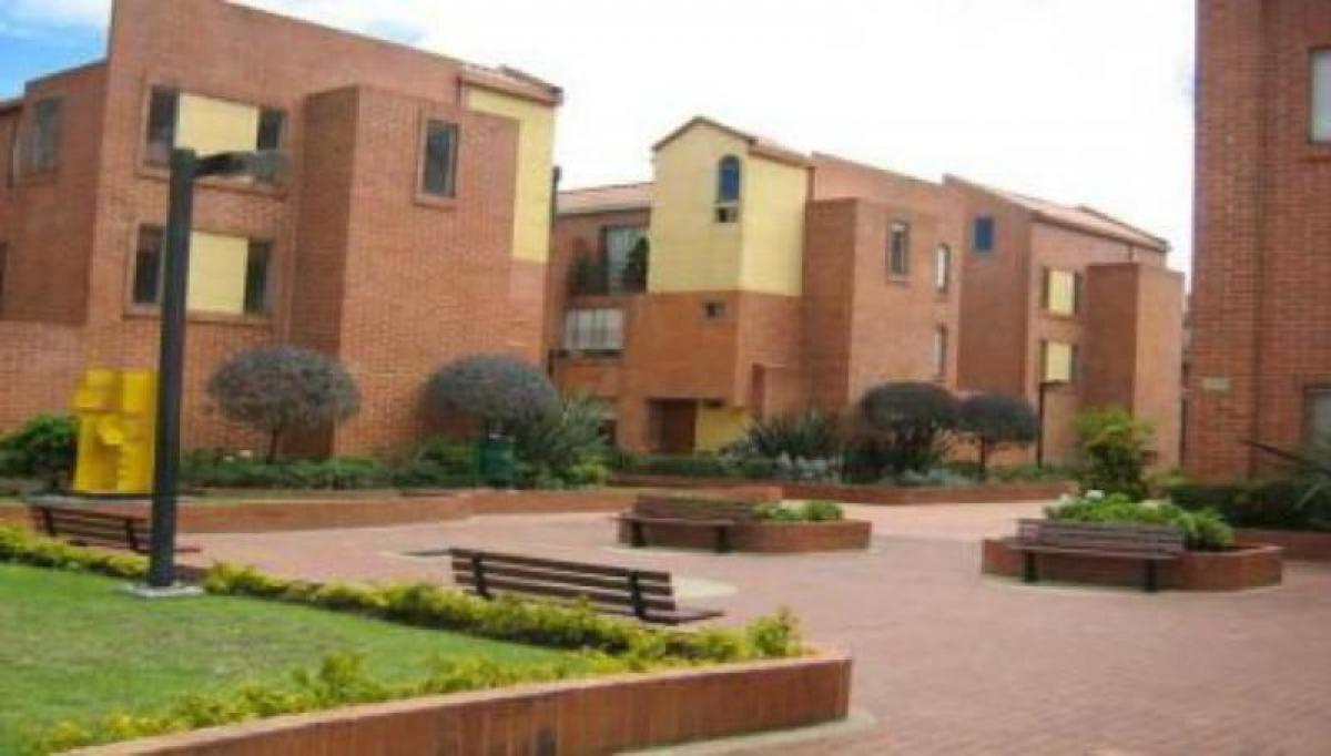 3 bedrooms House in Bogota, Colombia No. 13005