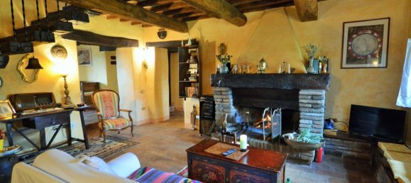 4 bedrooms House in Collazzone, Italy No. 148507 2