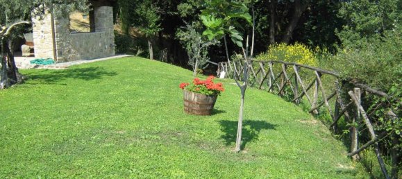 4 bedrooms House in Collazzone, Italy No. 148507 7