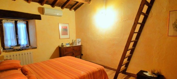 4 bedrooms House in Collazzone, Italy No. 148507 6