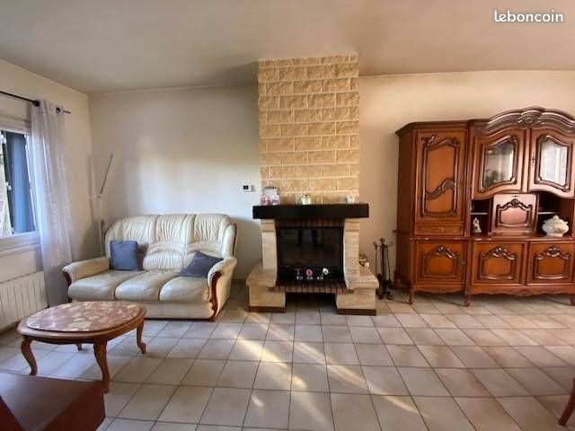 4غرفة منزل في Montfermeil, France رقم 170027