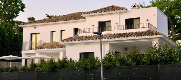 Villa de 5 dormitorios en Marbella, Spain No. 24699 48