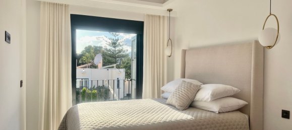 Villa de 5 dormitorios en Marbella, Spain No. 24699 37