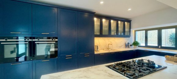 Villa de 5 dormitorios en Marbella, Spain No. 24699 8