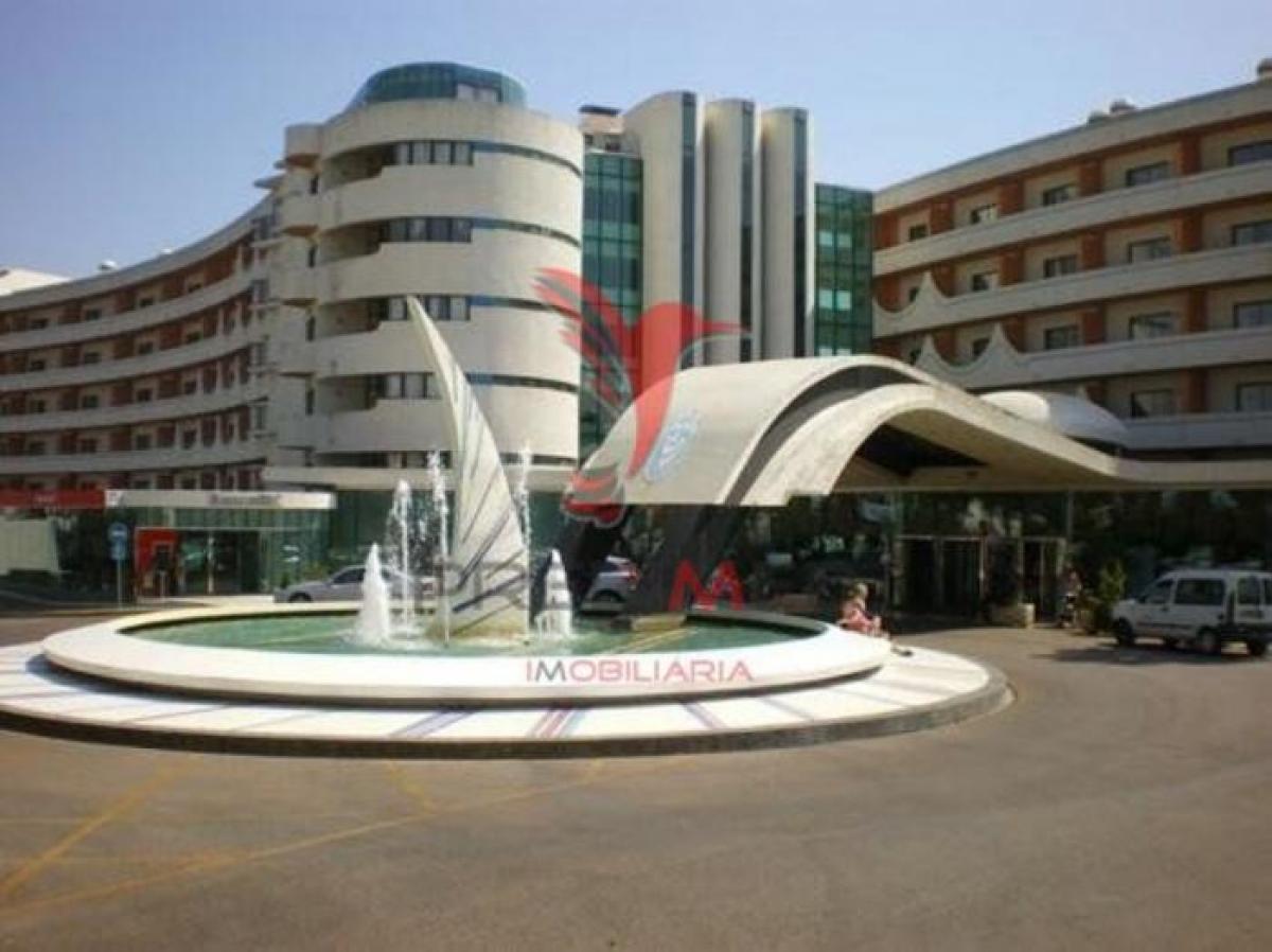  محل تجاري في Albufeira, Portugal 189متر مربع رقم 8335