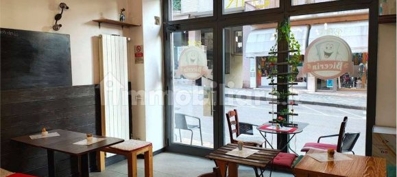 1غرفة عقار تجاري في Verbania, Italy رقم 71882 3