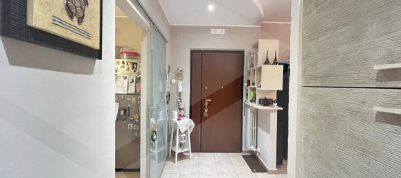 Apartamento de 3 habitaciónes en Bitetto, Italy No. 20022 14