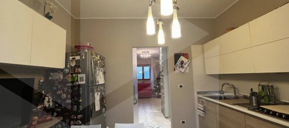 Apartamento de 3 habitaciónes en Bitetto, Italy No. 20022 5