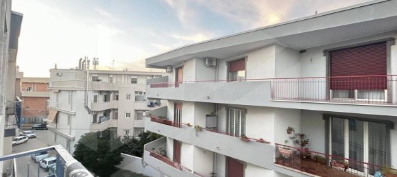 Apartamento de 3 habitaciónes en Bitetto, Italy No. 20022 26