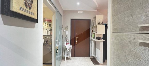 Apartamento de 3 habitaciónes en Bitetto, Italy No. 20022 15