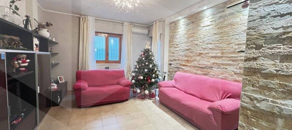 Apartamento de 3 habitaciónes en Bitetto, Italy No. 20022 7