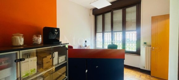 4 rooms Apartment in Milan, Italy No. 249320 7