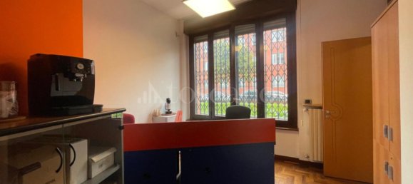 4 rooms Apartment in Milan, Italy No. 249320 8