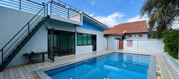 8 bedrooms Villa in Hua Hin, Thailand No. 13357 2