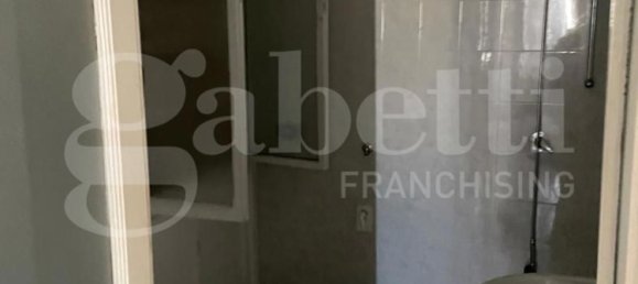 6 rooms House in Sessa Aurunca, Italy No. 32929 25