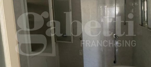 6 rooms House in Sessa Aurunca, Italy No. 32929 13