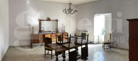 6 rooms House in Sessa Aurunca, Italy No. 32929 27