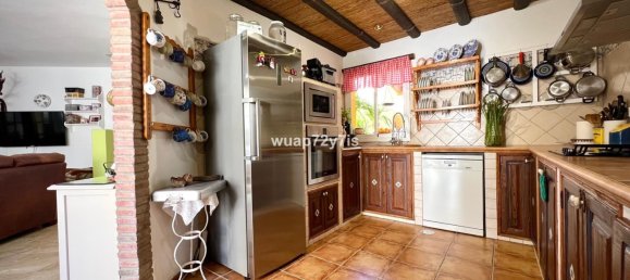 3 bedrooms Townhouse in Marbella, Spain No. 144454 6