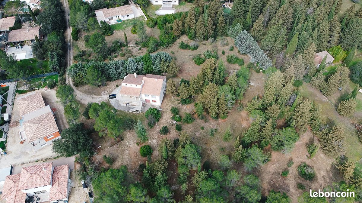 Terreno em Le Triadou, France 500 m² N.º 106674