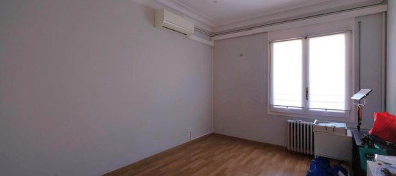 5 bedrooms Apartment in Eixample, Spain No. 177805 11