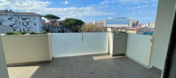 3 bedrooms Apartment in Rimini, Italy No. 101174 2