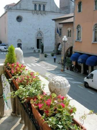 Apartamento de 5 habitaciónes en Udine, Italy No. 22340