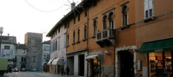 Apartamento de 5 habitaciónes en Udine, Italy No. 22340 6