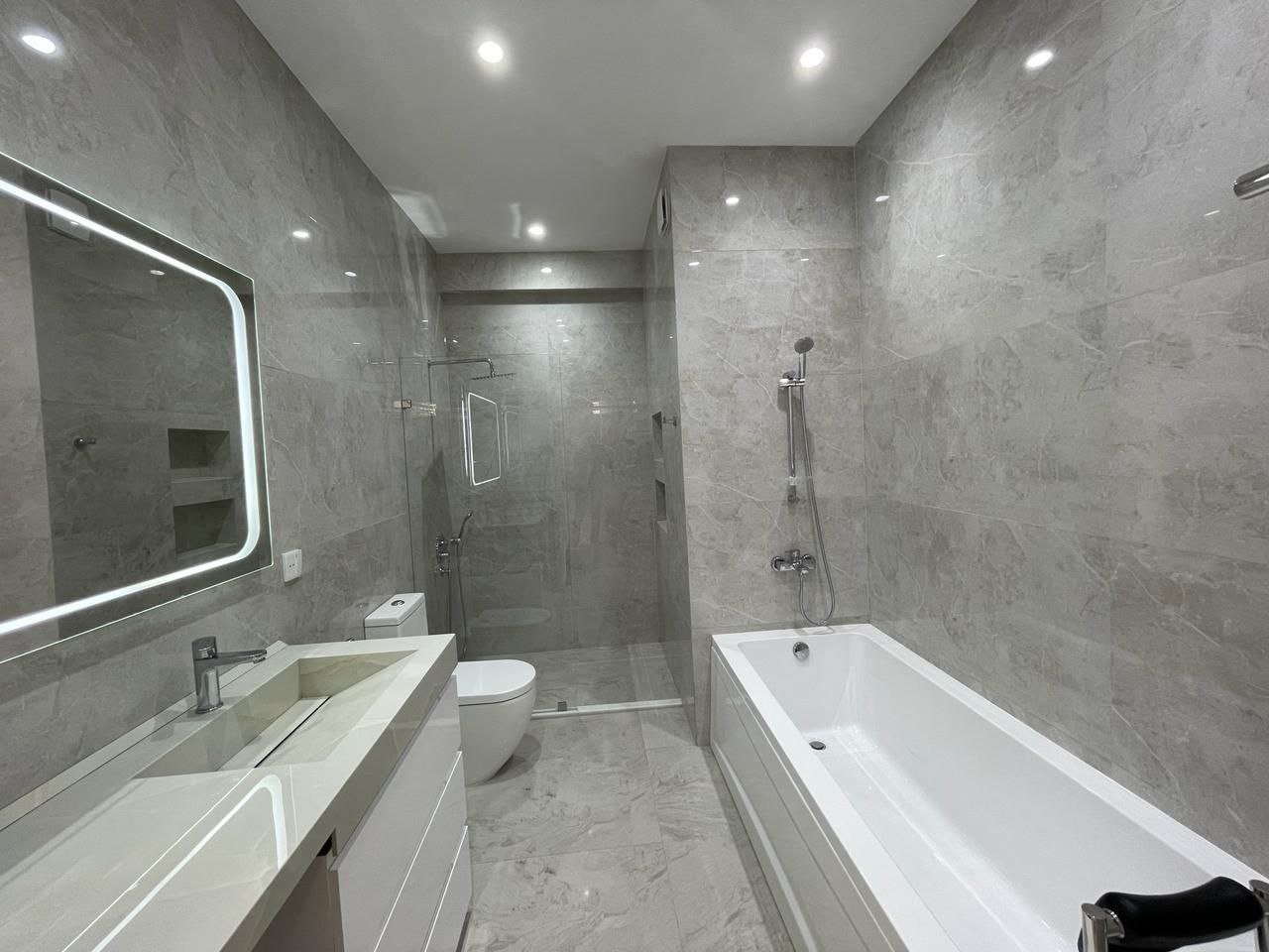 Apartamento T3 em Nasimi, Azerbaijan N.º 1608