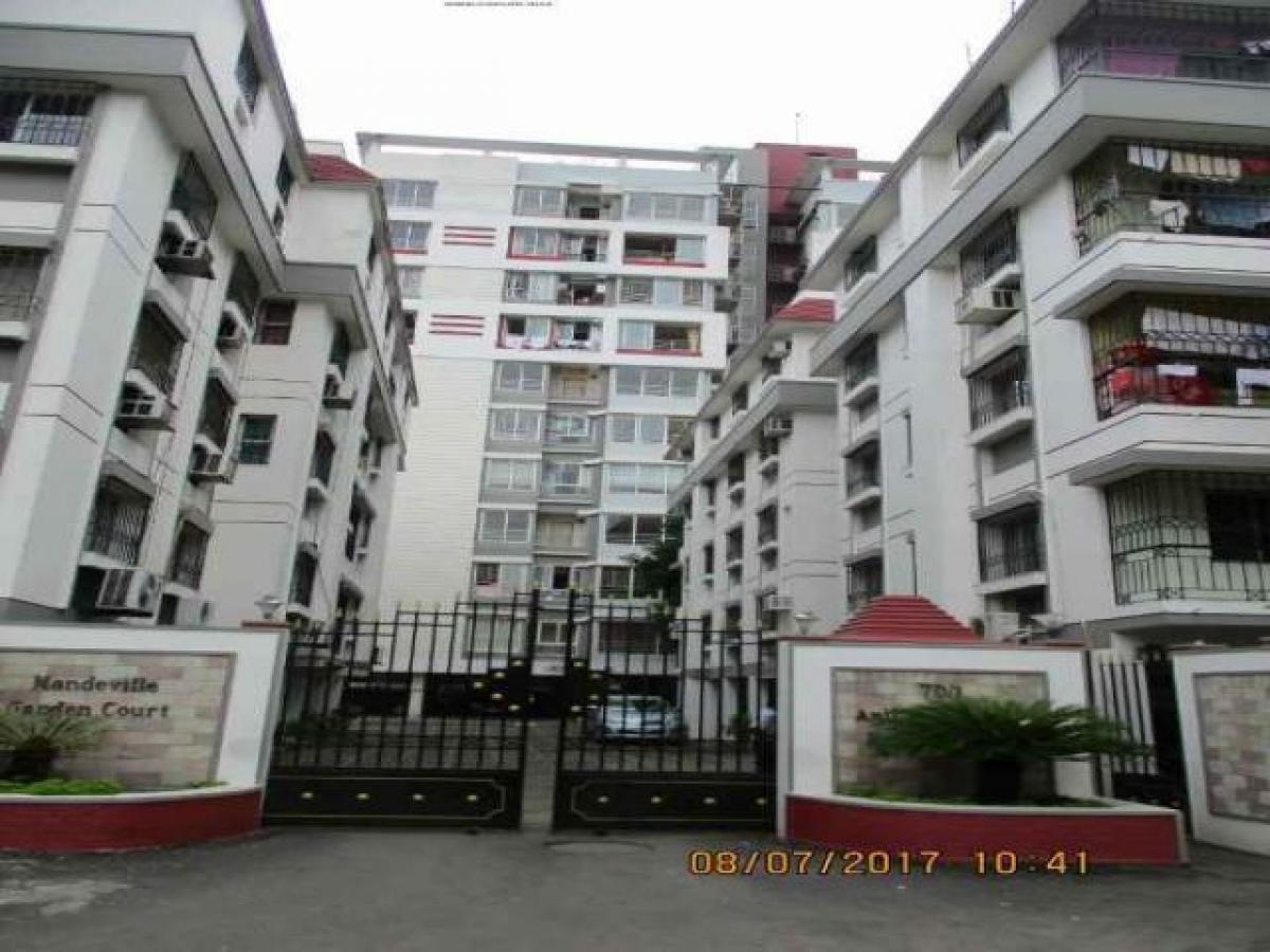 3 bedrooms House in Kolkata, India No. 21624