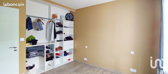 4 bedrooms House in Brizambourg, France No. 103203 14