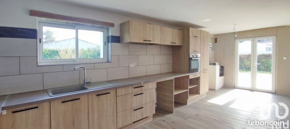 4 bedrooms House in Brizambourg, France No. 103203 2