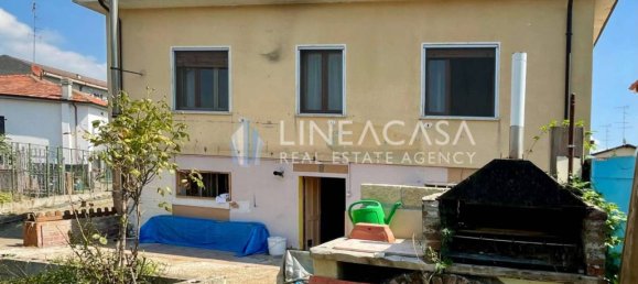 2 bedrooms Villa in Mortara, Italy No. 338801 4