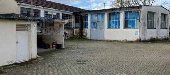 2854m² Commercial property in Ponsacco, Italy No. 48840 3