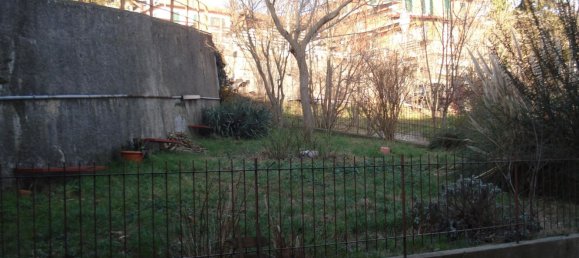 3-salle Appartement à Serra Riccò, Italy No. 222149 5