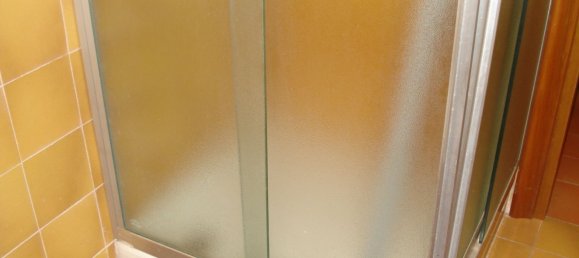 3-salle Appartement à Serra Riccò, Italy No. 222149 12