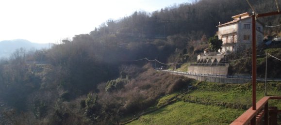 3-salle Appartement à Serra Riccò, Italy No. 222149 4