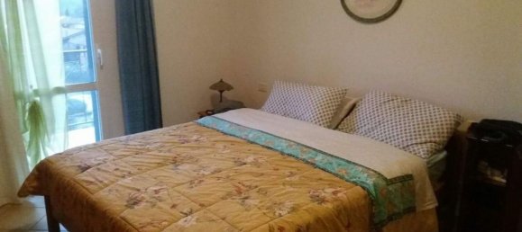 4 rooms Apartment in Fosdinovo, Italy No. 27356 8