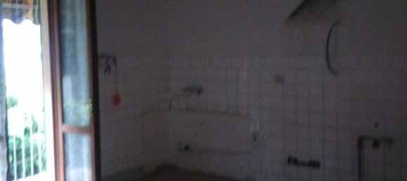 Дом с 8 комнатами в Пистоя, Италия № 238106 3