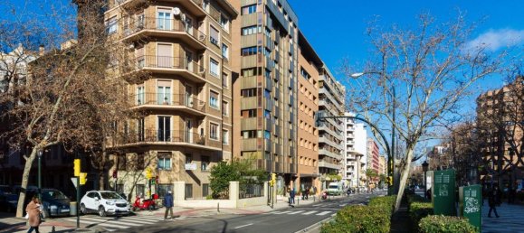 Propiedad comercial en Zaragoza, Spain 309 m² No. 67696 38