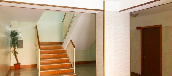 3 rooms Apartment in Rome, Italy No. 166306 5