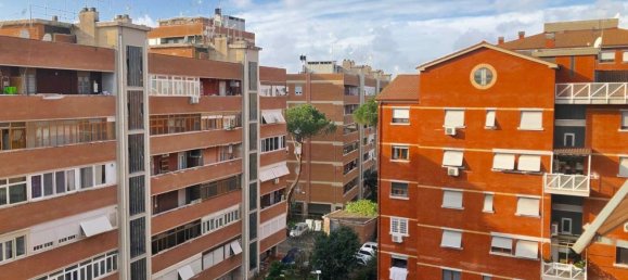 3 rooms Apartment in Rome, Italy No. 166306 37